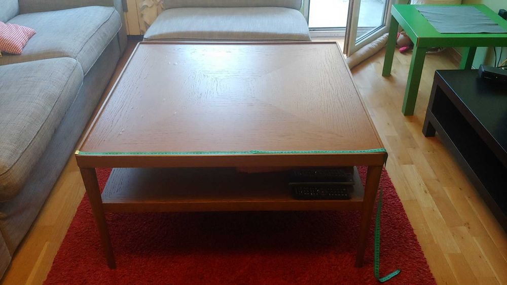 масивна холна маса от орех