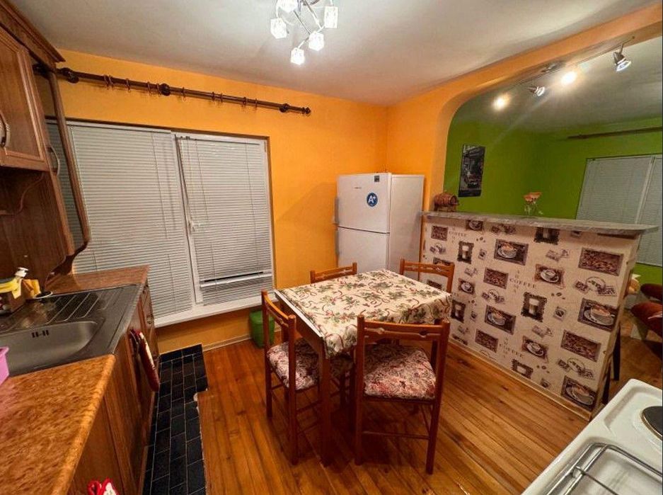 Дава се под наем Тристаен апартамент в Банкя - 80 кв.м за 458.49 € - Снимка #2