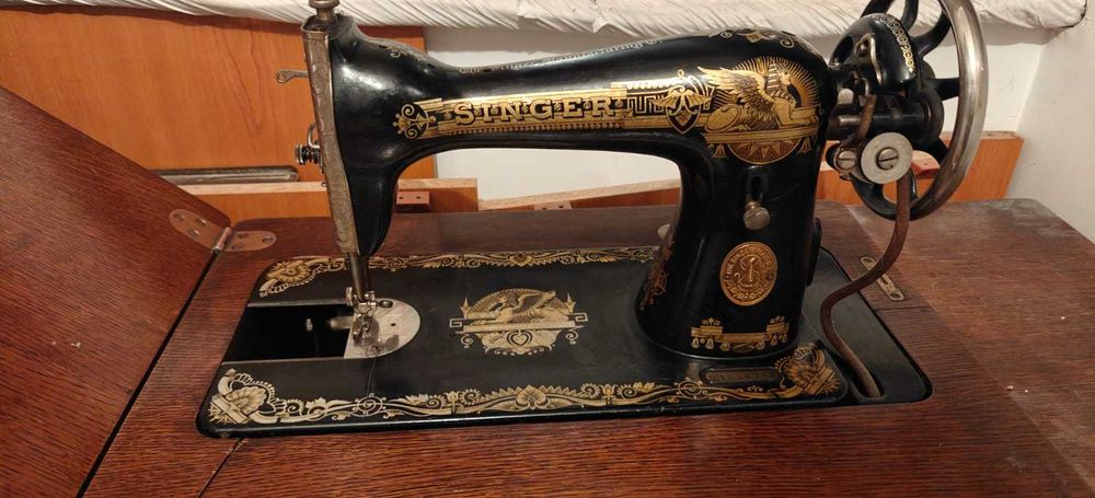 Vând mașina de cusut Singer 128K originala an 1920 stare buna