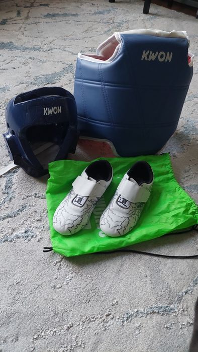 Sport un maxsus kiyimlar 700000