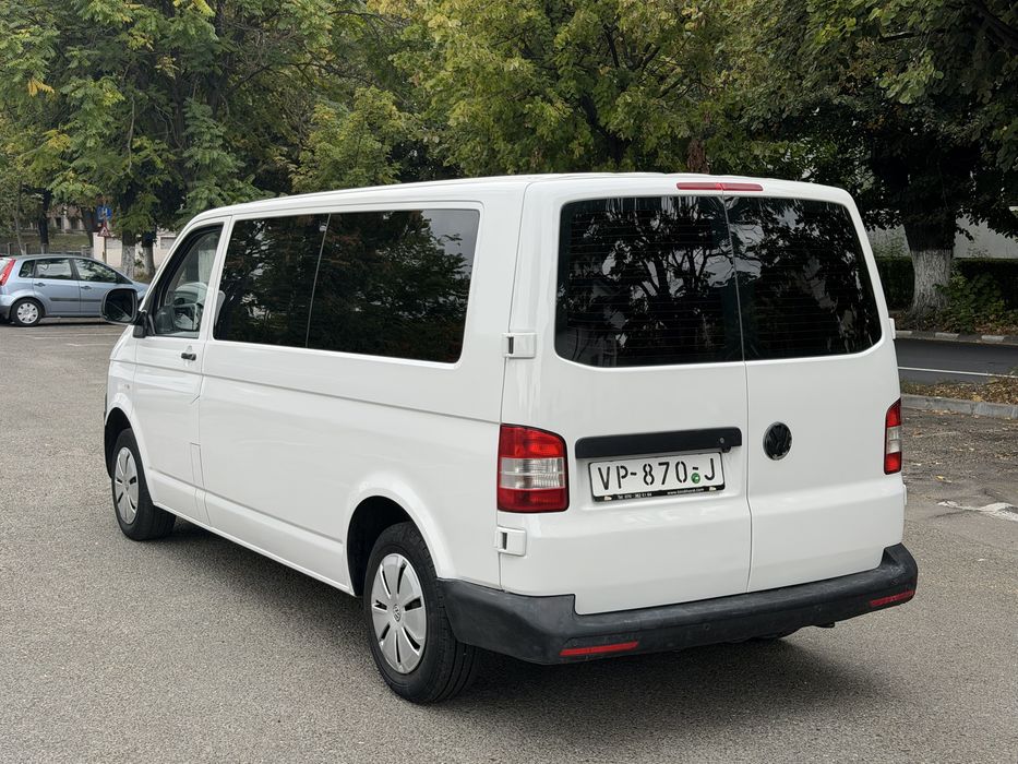 VW Transporter T5 Modelul Lung 2.0 Tdi Euro 5 cu 6 Locuri si Marfa