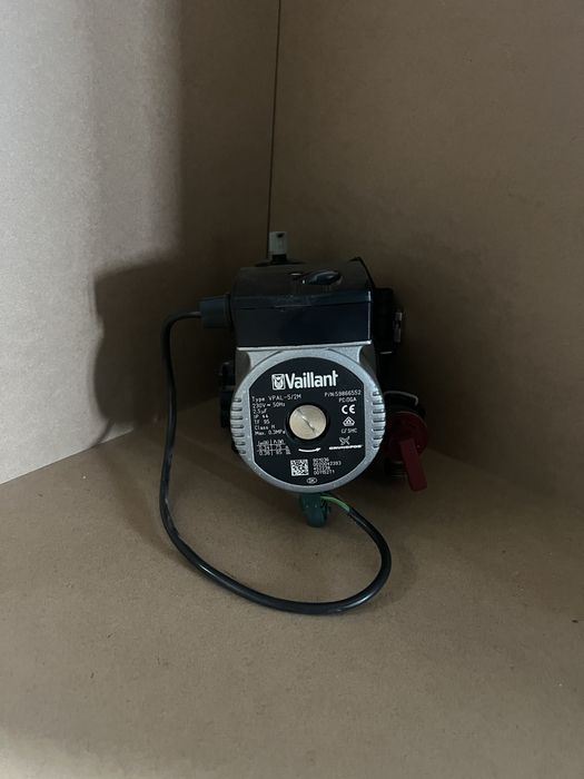 Pompa recirculara vaillant in stare perfecta de fuctionare