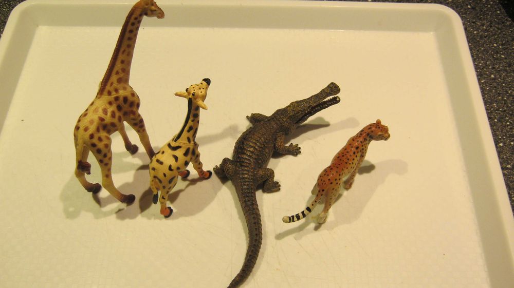 Lot 4 figurine,animale salbatice,Hartung Spiele Berlin,noi,11-19cm./2/