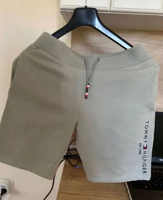 Екип Hudrich Tomy Calvin KleinZara