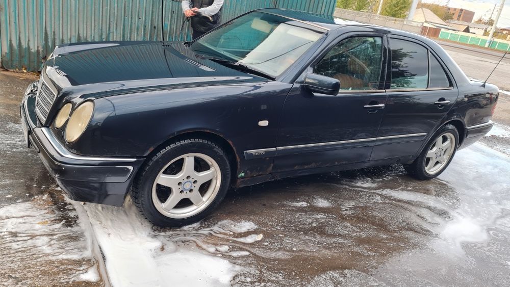 Продам мерседес W210 Elegance