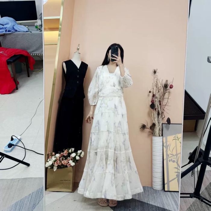 Продам платье новое!