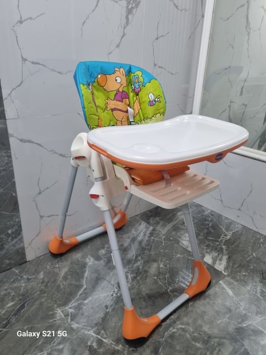 Продам  2  стульчика  для кормления Chicco