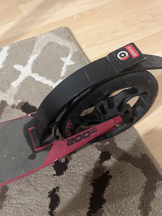 хороший самокат, чит. опис.