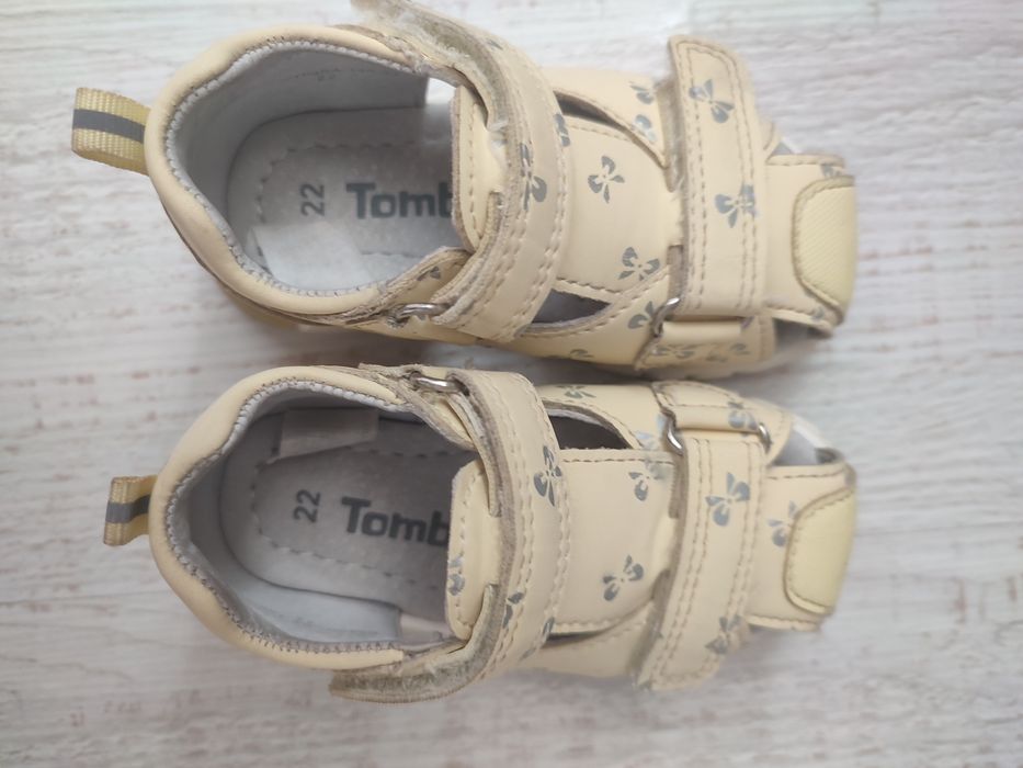 Сандали на девочку