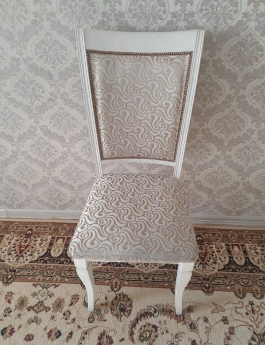 Продам стол со стульями