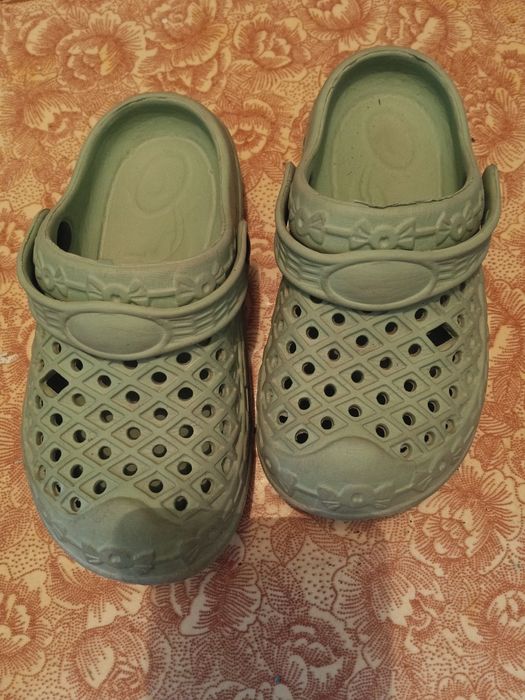 Детская обувь. Кроссовки сандали