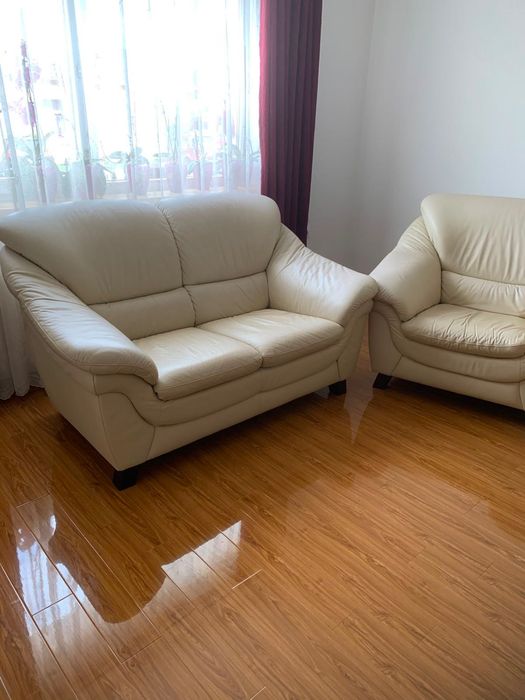 Set canapea și fotoliu