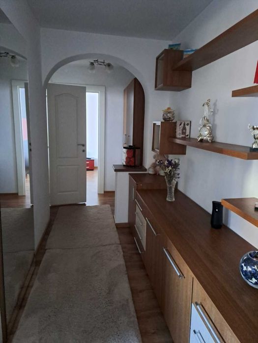 Închiriez apartament cu 2 camere-Strada Nicolae Titulescu, Tg-Jiu