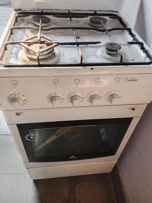 Продам газплиту, с балоном.