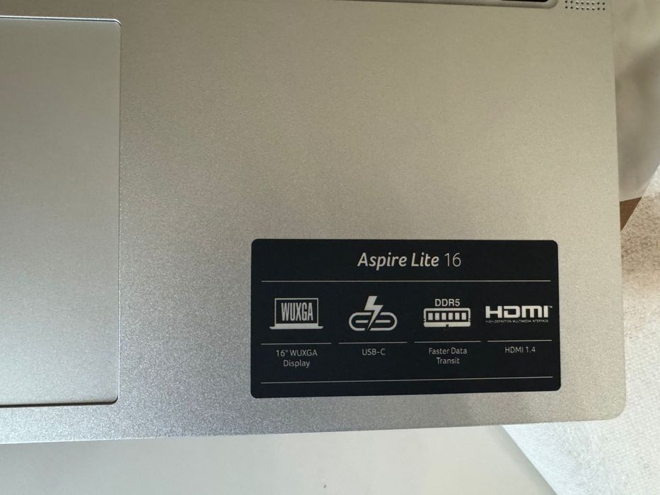 Acer aspire lite 16 ноутбук