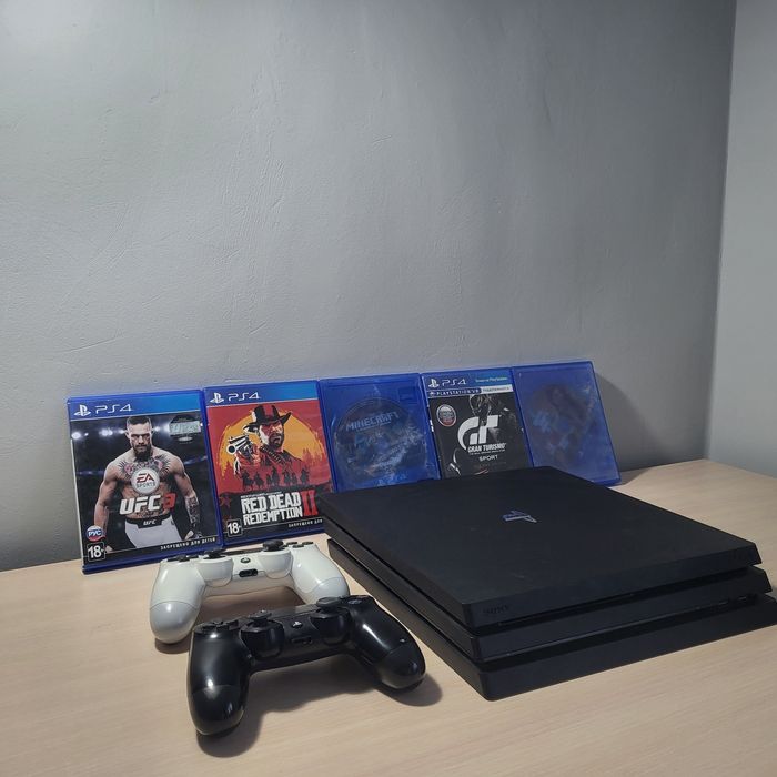 Playstation 4 pro 1TB