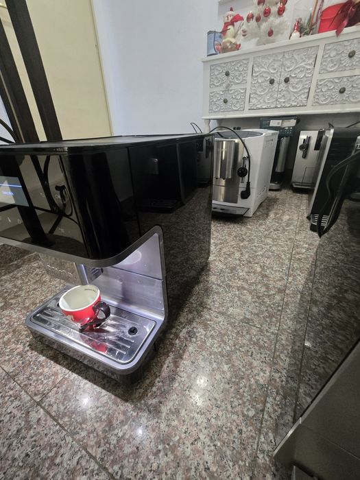 Кафемашина Miele Cm6300