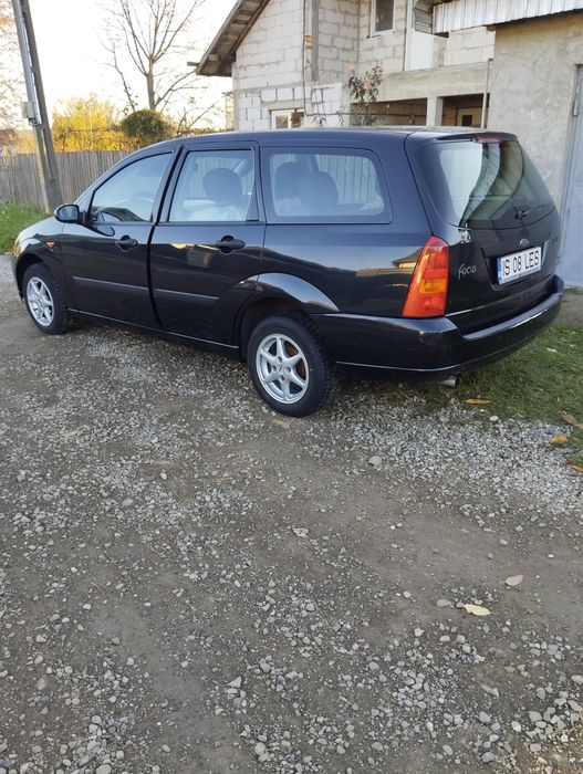 Vand ford focus 1.6 16v sau dezmembrez