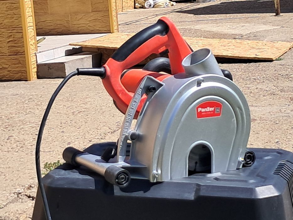 Masina de canelat beton / perete, freza Panzer MTD-17150-AP, 1700 W, 150 mm, cu valiza