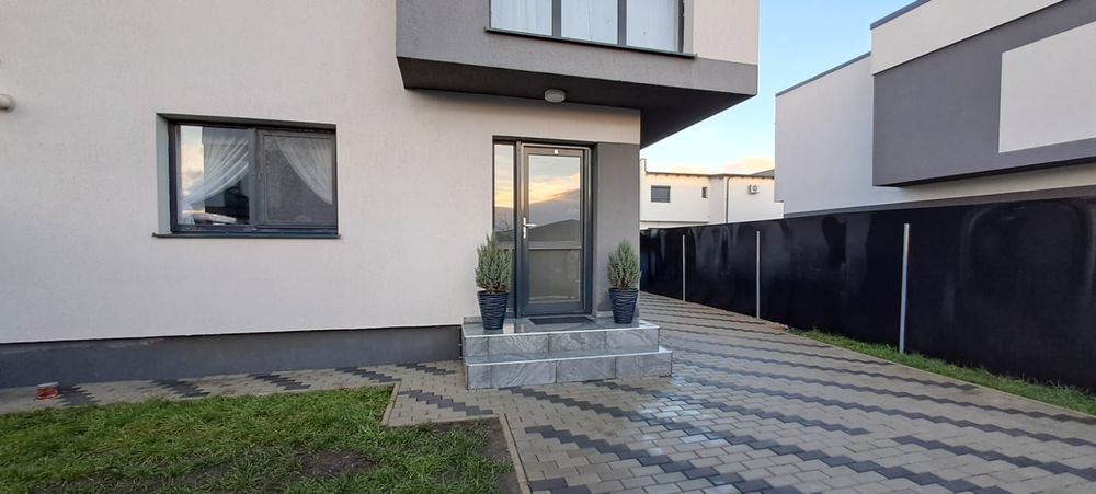 Închiriez apartament 2 camere,  Sanpetru