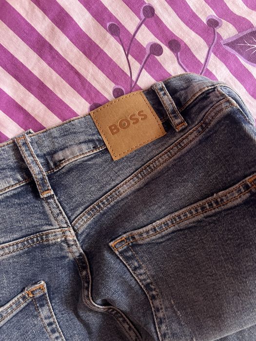 Нови дънки на марката boss.