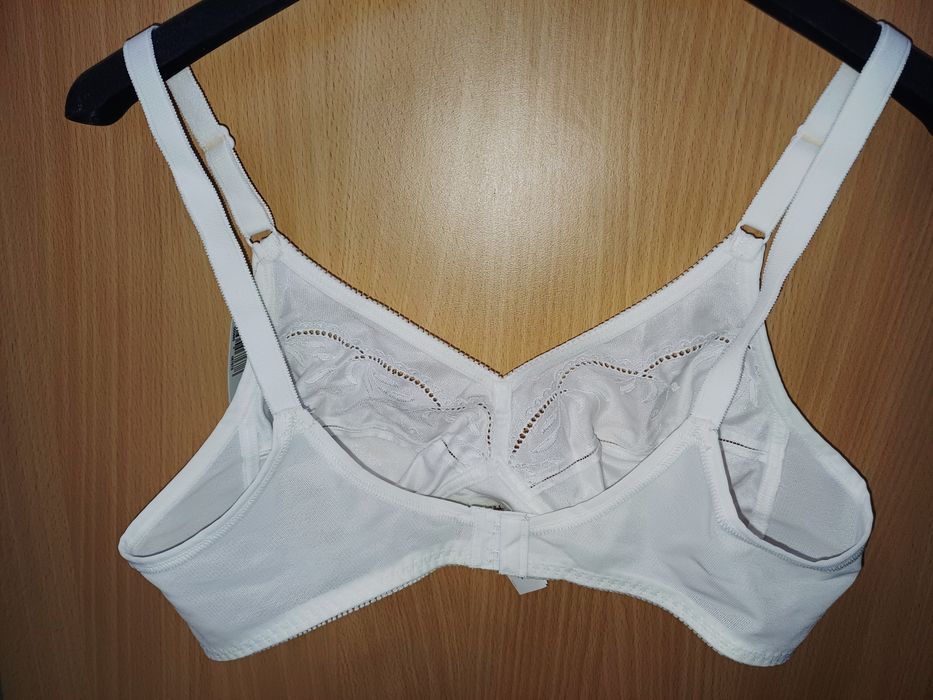 Сутиен Triumph  90 A нов