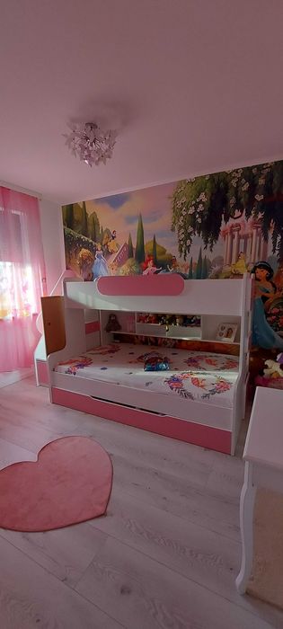 Cameră de poveste pentru o mică printesa