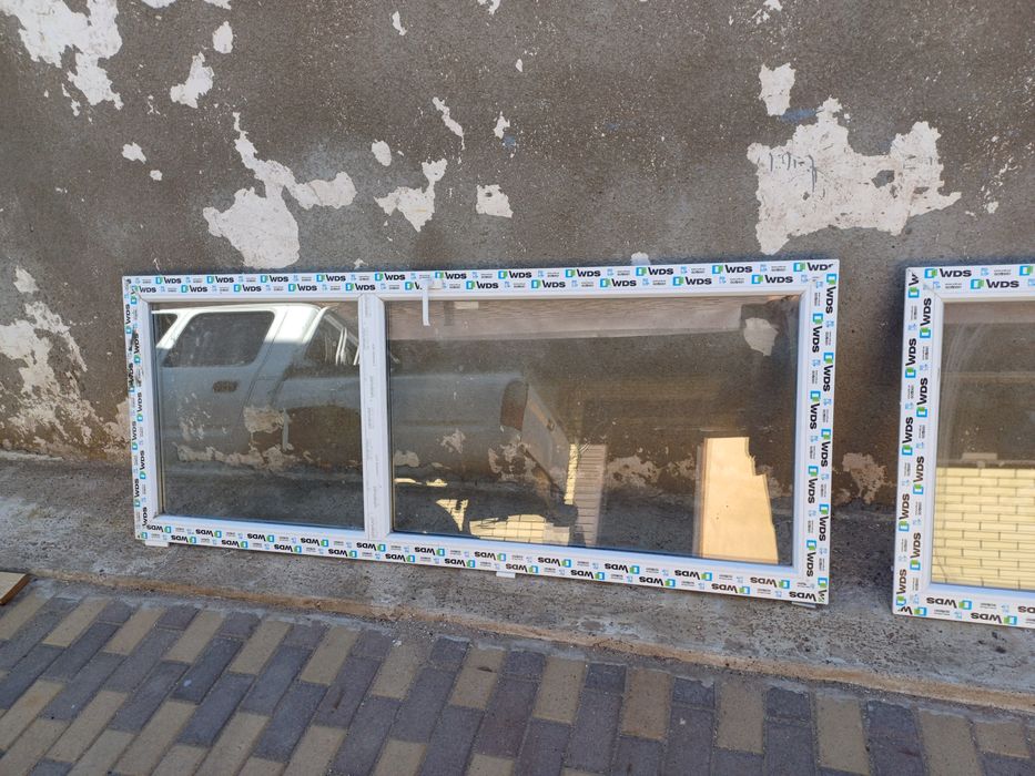 Продам пластиковые двери