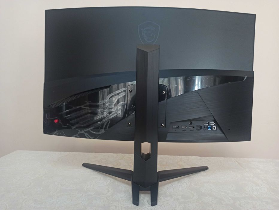 Monitor Sotiladi msi 31.5 CURVED GAMING Optix Yoki obmen Notebookga