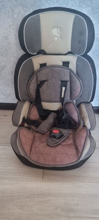 Детское автокресло