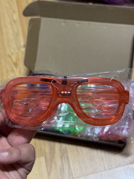 set de 12 perechi de ochelari luminoși pentru petreceri