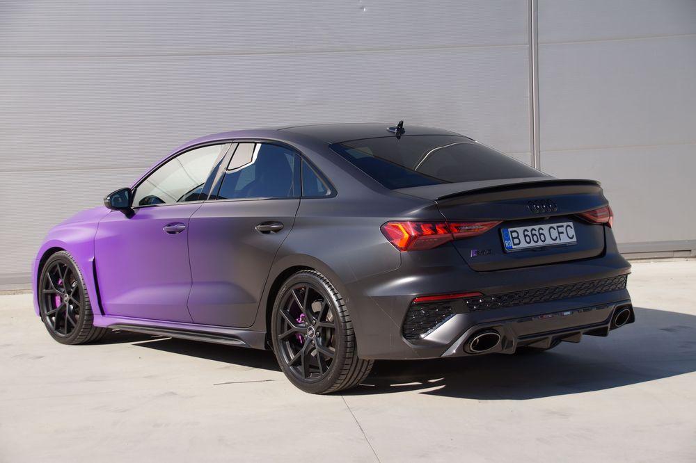 Audi RS3 limousine AKRAPOVIC