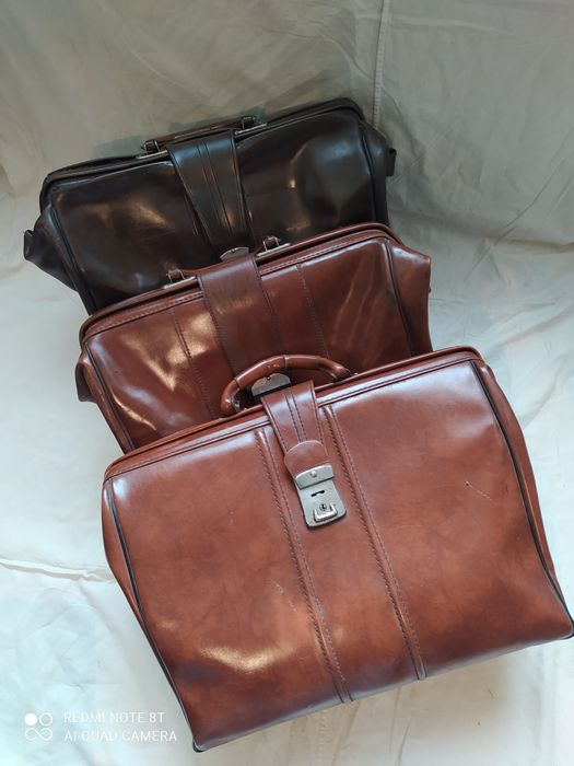 Продам кожаные сумки времён СССР