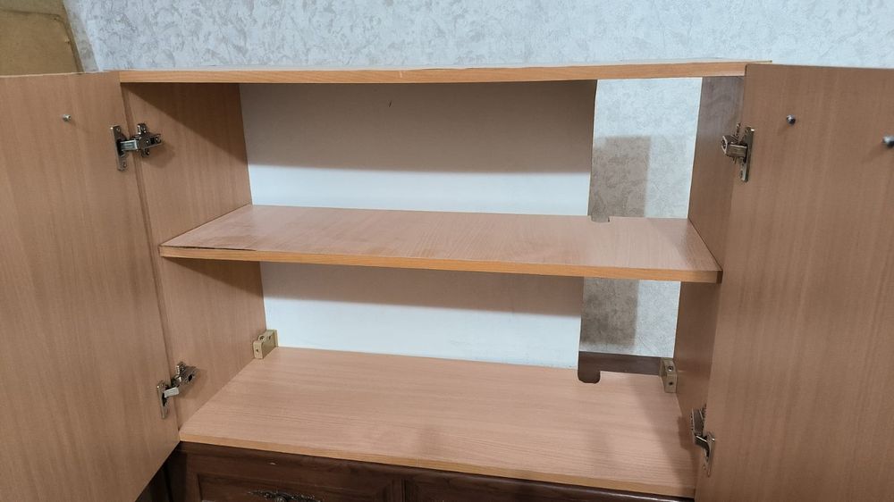 Полка навесная кухонная