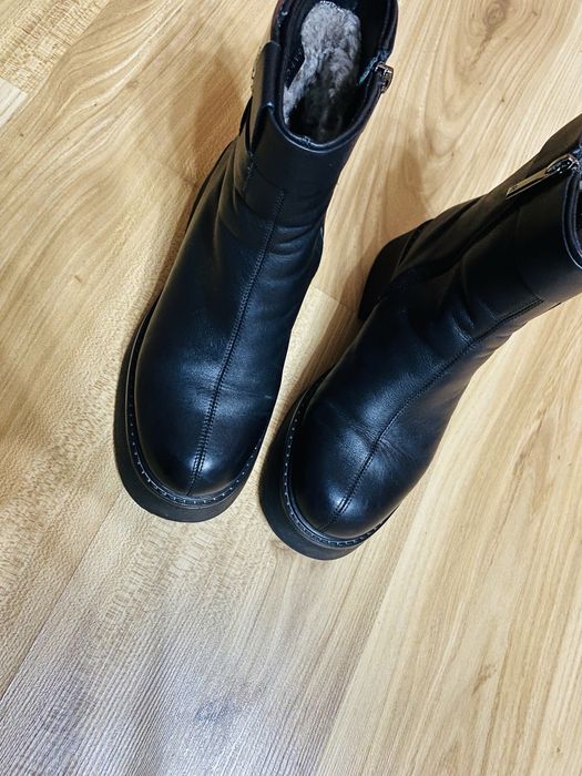 Продам ботинки зимние