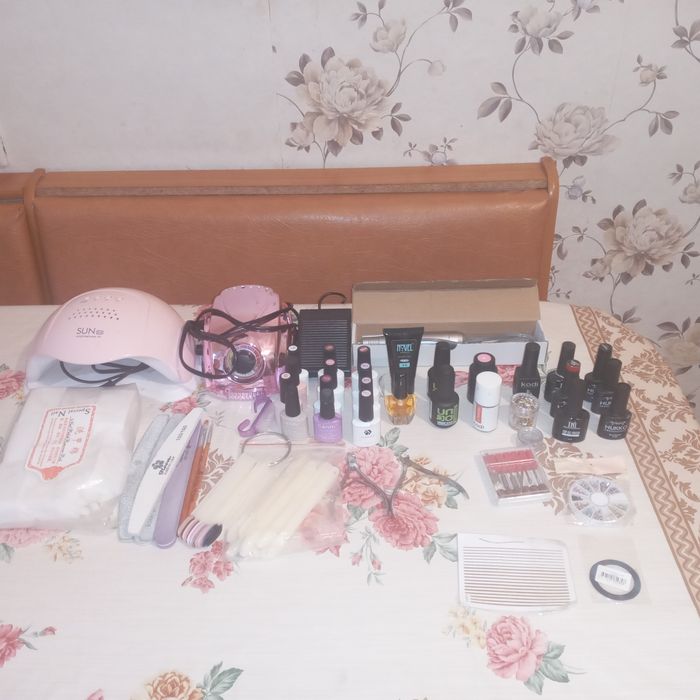 Срочно продам набор для маникюра