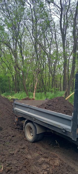 Pământ negru de gradina mraniță săpături fose fundați decopertari