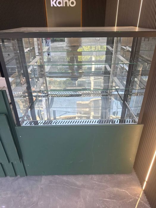 mebel cofe bar xaladinisi bor sotiladi