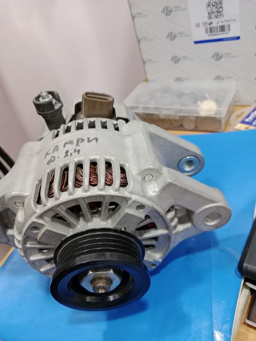 Продам Генератор на камри v3 обьем 2.4