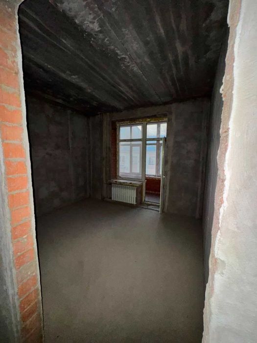 продам евро 2 комн квартиру в центре