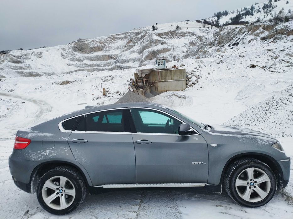 Продава се БМВ Х6 2011