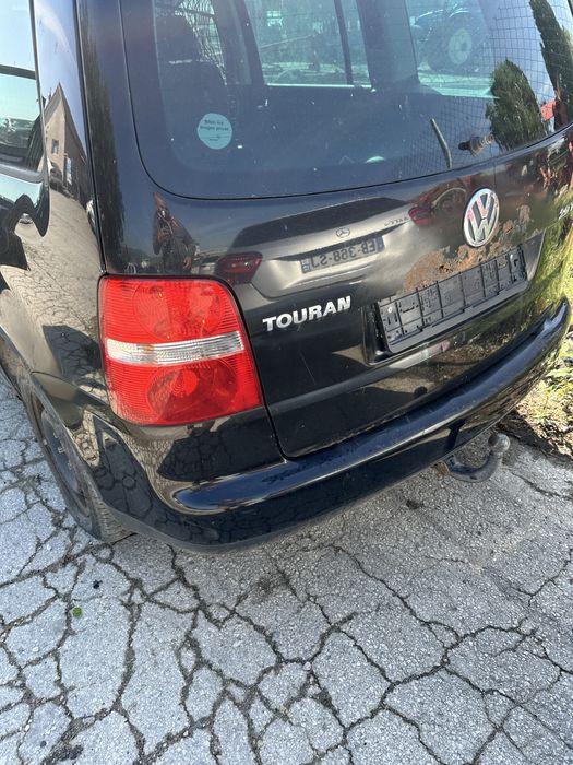 На части Vw Touaran Dsg автомат 2.0тди Bkd теглич преграда N1 печка