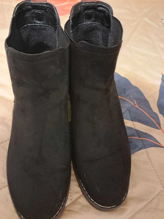 Дамски боти от естествен велур