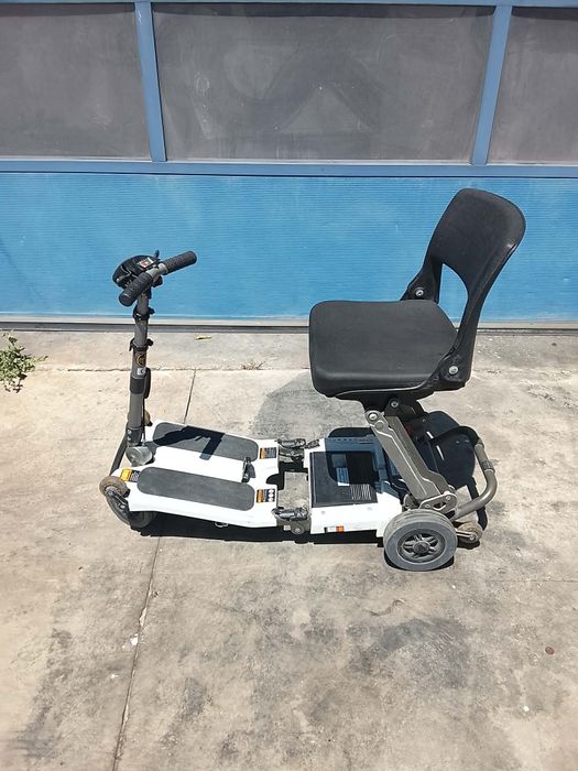 Carucior scuter electric
