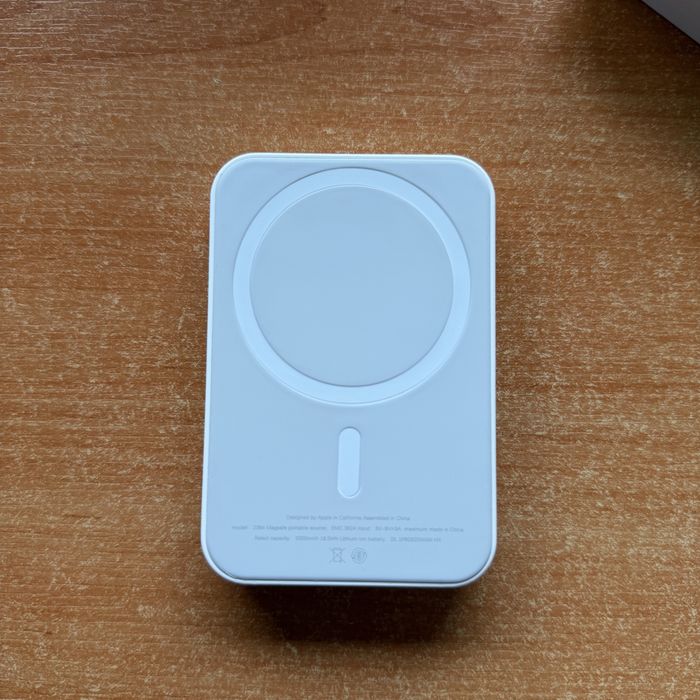 Apple Magsafe Battery Pack | Безжична зарядна батерия за iPhone