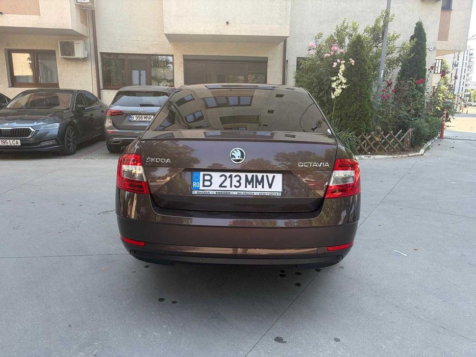 SKODA Octavia 2019 — imagine 4