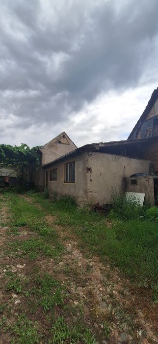 Casa + teren de vanzare in Sat Sangatin