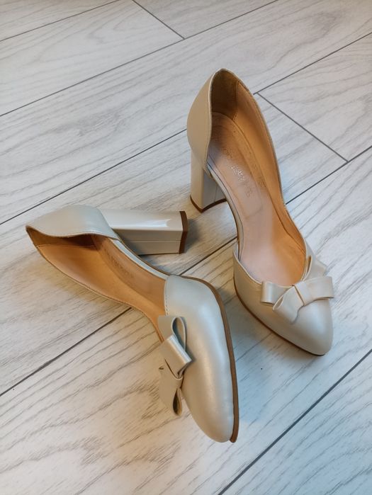 Pantofi piele toc gros