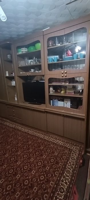 Стенка б/ в гостиную