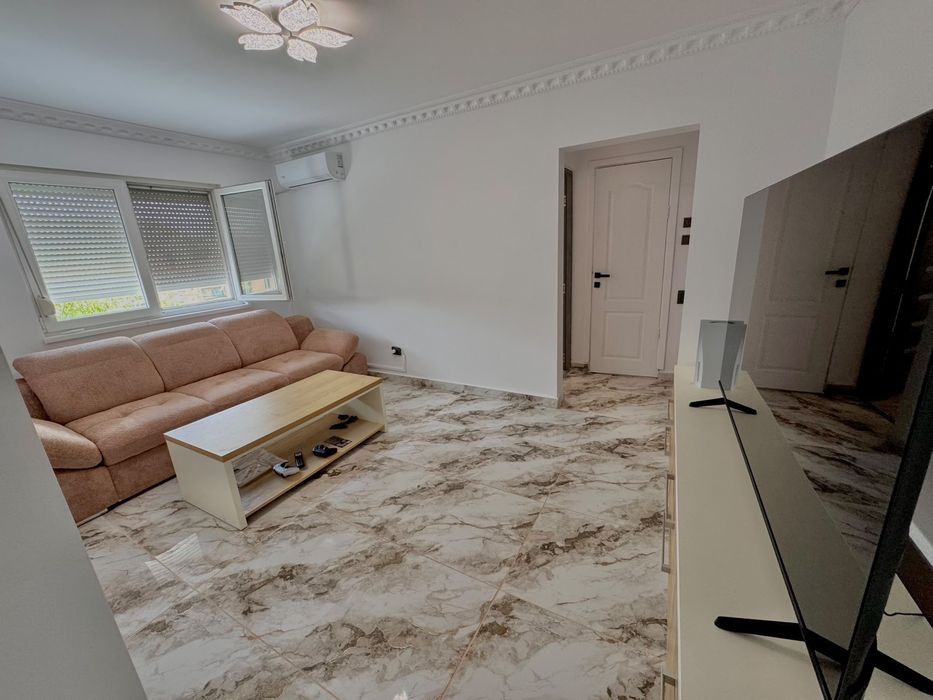 Vand Apartament 2 camere,RENOVAT COMPLET!